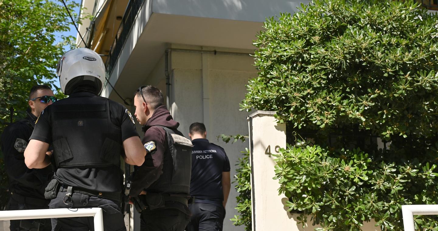 Αγιος Παντελεήμονας: Ενας νεκρός και ένας τραυματίας εντός διαμερίσματος