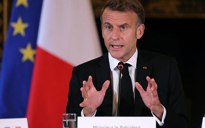 Μακρόν: Αποφάσεις μετά τη συνάντηση με τους πολιτικούς αρχηγούς – Τι δήλωσαν