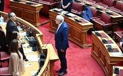 Ανατροπή στην Α' Πειραιώς: Ο Δρίτσας στη θέση του Τσίπρα με τη Νέα Αριστερά