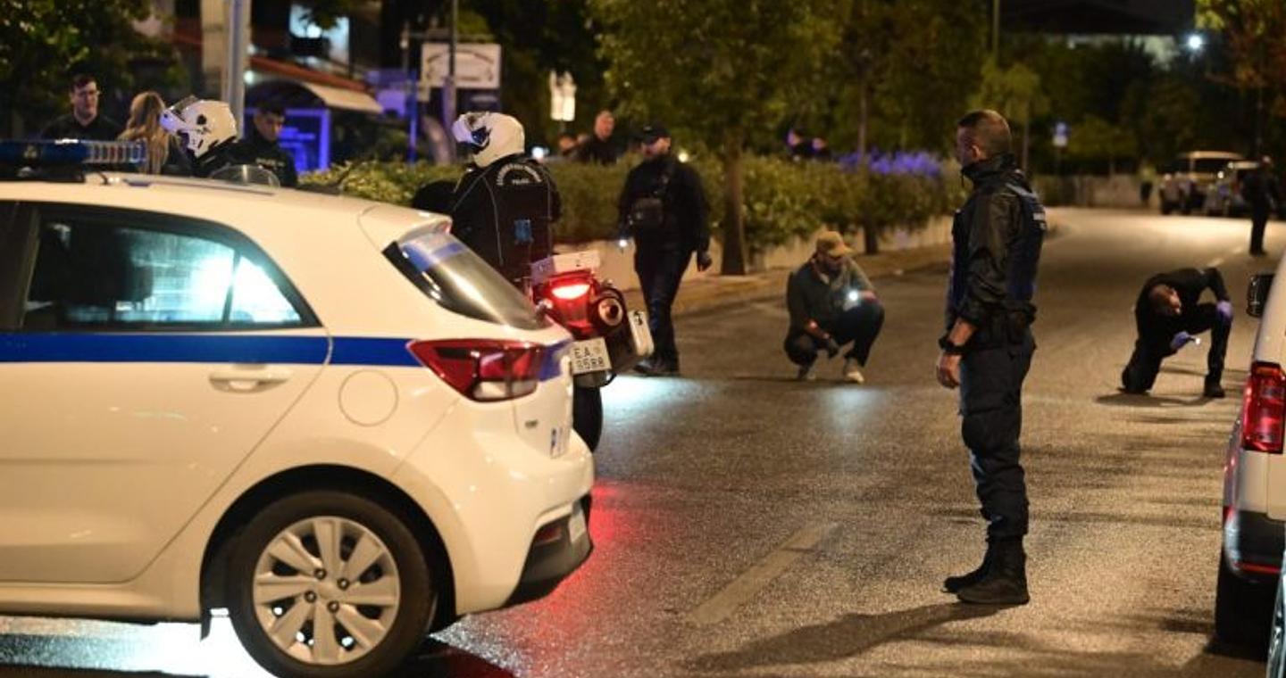 Έκρηξη σε ντισκοτέκ στα Ιλίσια: Μαρτυρία για τουλάχιστον ένα άτομο στο σημείο – Εντοπίστηκε εκρηκτική ύλη υψηλής ισχύος