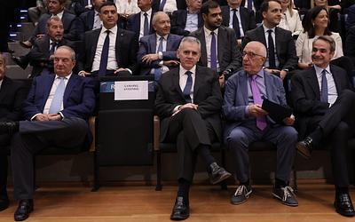 Ανατροπή στην παρουσίαση βιβλίου: Απουσία Σαμαρά, παρουσία Μητσοτάκη και Καραμανλή