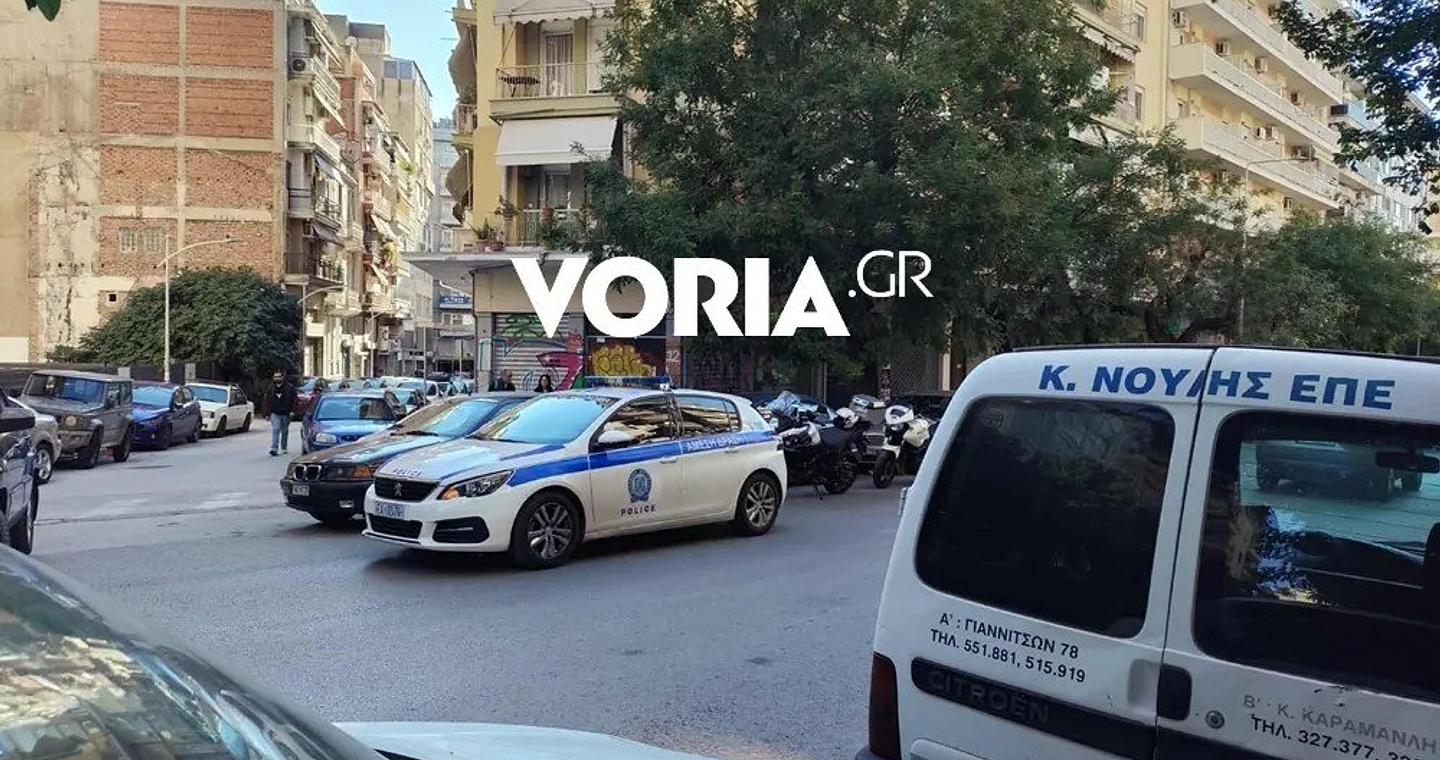 Θεσσαλονίκη: Αιματηρό επεισόδιο με μαχαιρώματα μέρα μεσημέρι – Στο νοσοκομείο 22χρονος