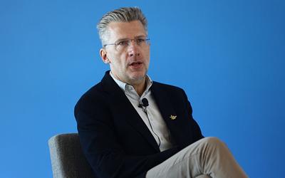 Άκης Σκέρτσος: Τι αλλάζει στο Μνημείο του Αγνώστου Στρατιώτη