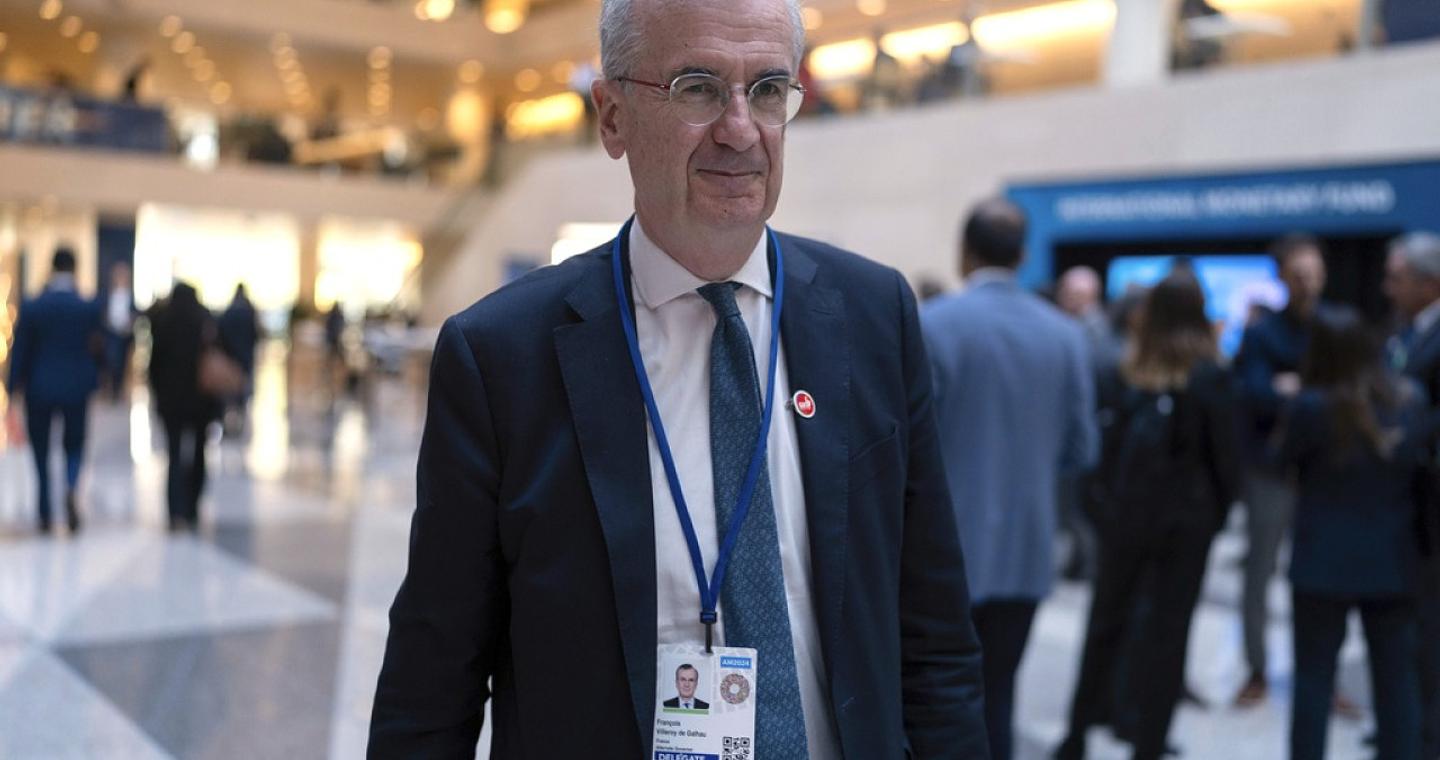 Βιλερουά: Σταθερή η οικονομική κατάσταση της Γαλλίας - «Καμπανάκι» για έλλειμμα και ανάπτυξη