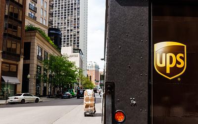 UPS: Χάος στα τελωνεία των ΗΠΑ – Καταστρέφονται δέματα!