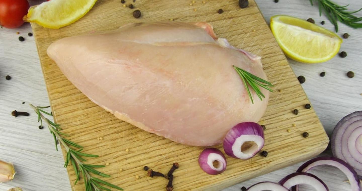 Προειδοποίηση για σαλμονέλα σε ελληνικό φιλέτο κοτόπουλου - «Καμπανάκι» στις ευρωπαϊκές αγορές