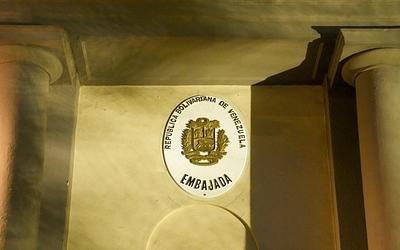 Βενεζουέλα: Κλείνει ξαφνικά την πρεσβεία της στο Όσλο – Τι συμβαίνει;