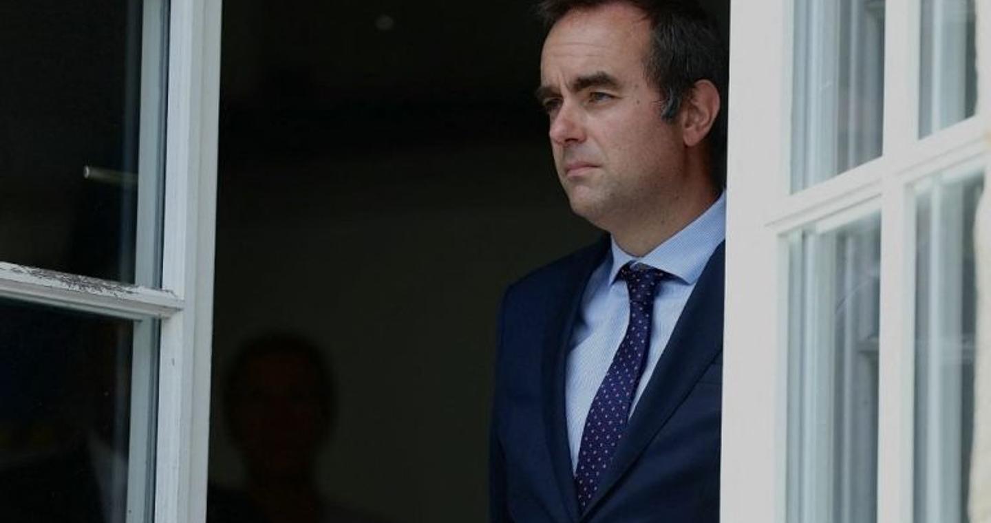 Σεμπαστιάν Λεκορνί: Ο «νέος» Γάλλος πρωθυπουργός υπό άμεση πίεση ενόψει της προθεσμίας κατάθεσης του προϋπολογισμού