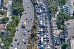 Αττική: Κυκλοφοριακό έμφραγμα στους δρόμους - Πού εντοπίζονται τα σοβαρότερα προβλήματα;