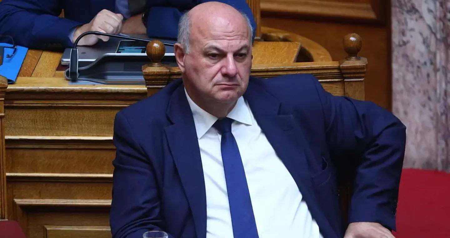«Μασάζ» Τσιάρα σε «γαλάζιους» βουλευτές
