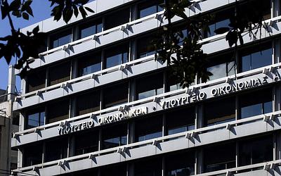 ΔΝΤ vs. Ελλάδα: Χαμηλότερες προβλέψεις ανάπτυξης, καθυστερεί η σύγκλιση με Ε.Ε.