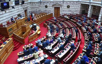Εργασιακό νομοσχέδιο: Μάχη στην Ολομέλεια, τι θα ψηφιστεί αύριο
