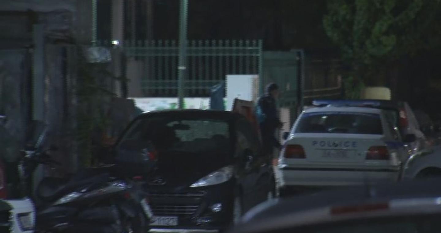 Παραδόθηκε ο δράστης της δολοφονίας του 37χρονου στο Περιστέρι