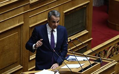 Μνημείο Αγνώστου Στρατιώτη: «Ιερός Χώρος» και Αντιπαράθεση Μητσοτάκη-Ανδρουλάκη