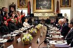 Τραμπ: Πιέσεις για τερματισμό του πολέμου στην Ουκρανία «στη γραμμή του μετώπου»