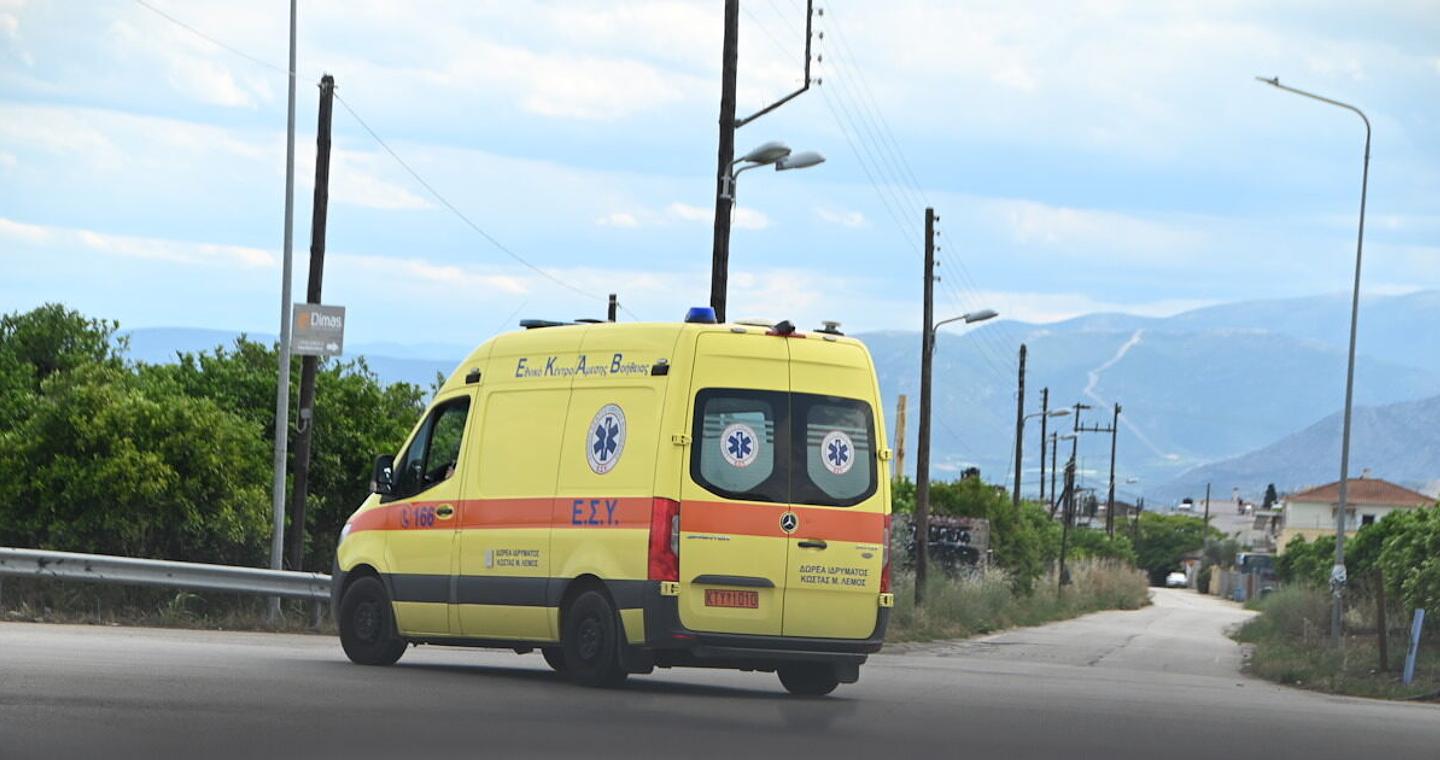 Πυροσβεστικό συγκρούστηκε με αυτοκίνητο στην Κερατέα – Νεκρή μια 61χρονη