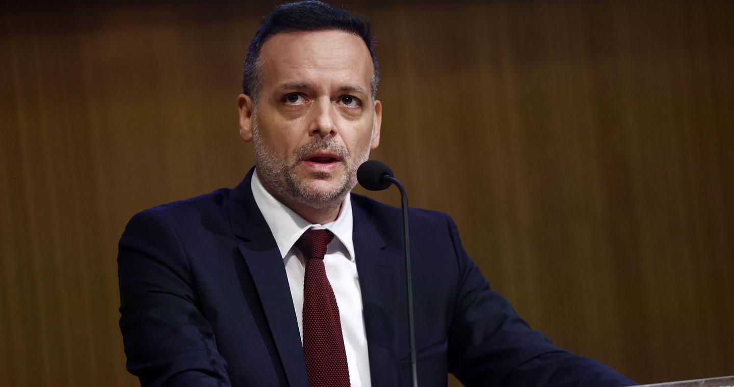 Δούκας: «Καλή τύχη με τη φροντίδα του Μνημείου του Αγνωστου Στρατιώτη»
