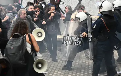 Ένταση στο Μεταξουργείο: Χημικά σε παιδιά, καταγγελίες για αστυνομική βία!