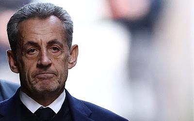 Σαρκοζί στη φυλακή: Πώς πέρασε την πρώτη νύχτα και τι διαβάζει