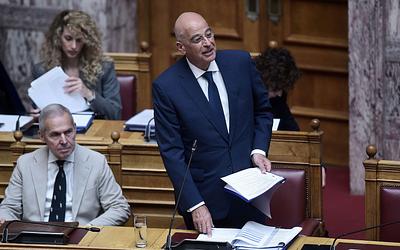 Δένδιας για Μνημείο Αγνώστου Στρατιώτη: Χώρος μνήμης, όχι πολιτικής
