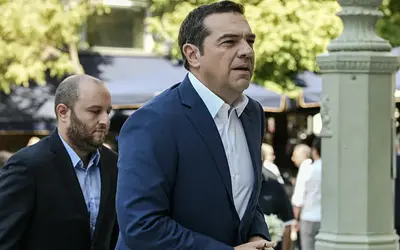 Αλέξης Τσίπρας: Συγκινητικό αντίο στον Διονύση Σαββόπουλο