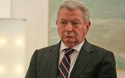 Βαλυράκης: «Είδα τον πατέρα μου ξυλοκοπημένο, με αμυντικά τραύματα»