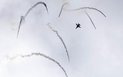 ΖΕΥΣ: Εντυπωσίασε η επίδειξη F-16 πάνω από τη Θεσσαλονίκη!