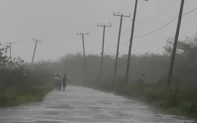 Κυκλώνας Μελίσα: Σαρώνει την Καραϊβική, συναγερμός στην Κούβα!