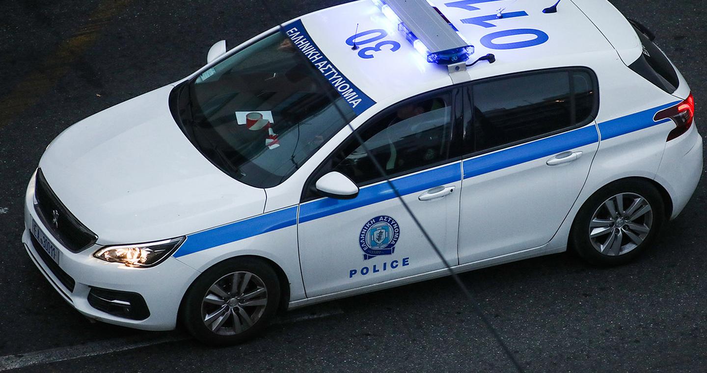 Πάνω από 1 εκατ. ευρώ η λεία σπείρας που παρίστανε τους λογιστές – Τα μέλη της πιάστηκαν στα διόδια της Καβάλας