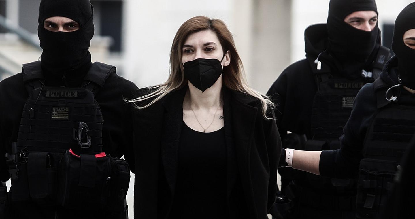 Η Ρούλα Πισπιρίγκου διαγνώστηκε με ερυθηματώδη λύκο – «Έχει τρομερούς πόνους, έχει χάσει πάνω από 30 κιλά»