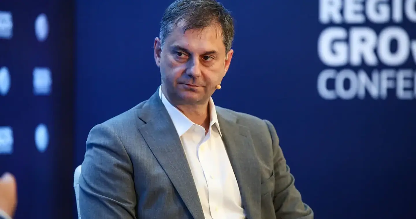 Η ΝΔ καταγγέλλει επίθεση στο γραφείο του Χάρη Θεοχάρη