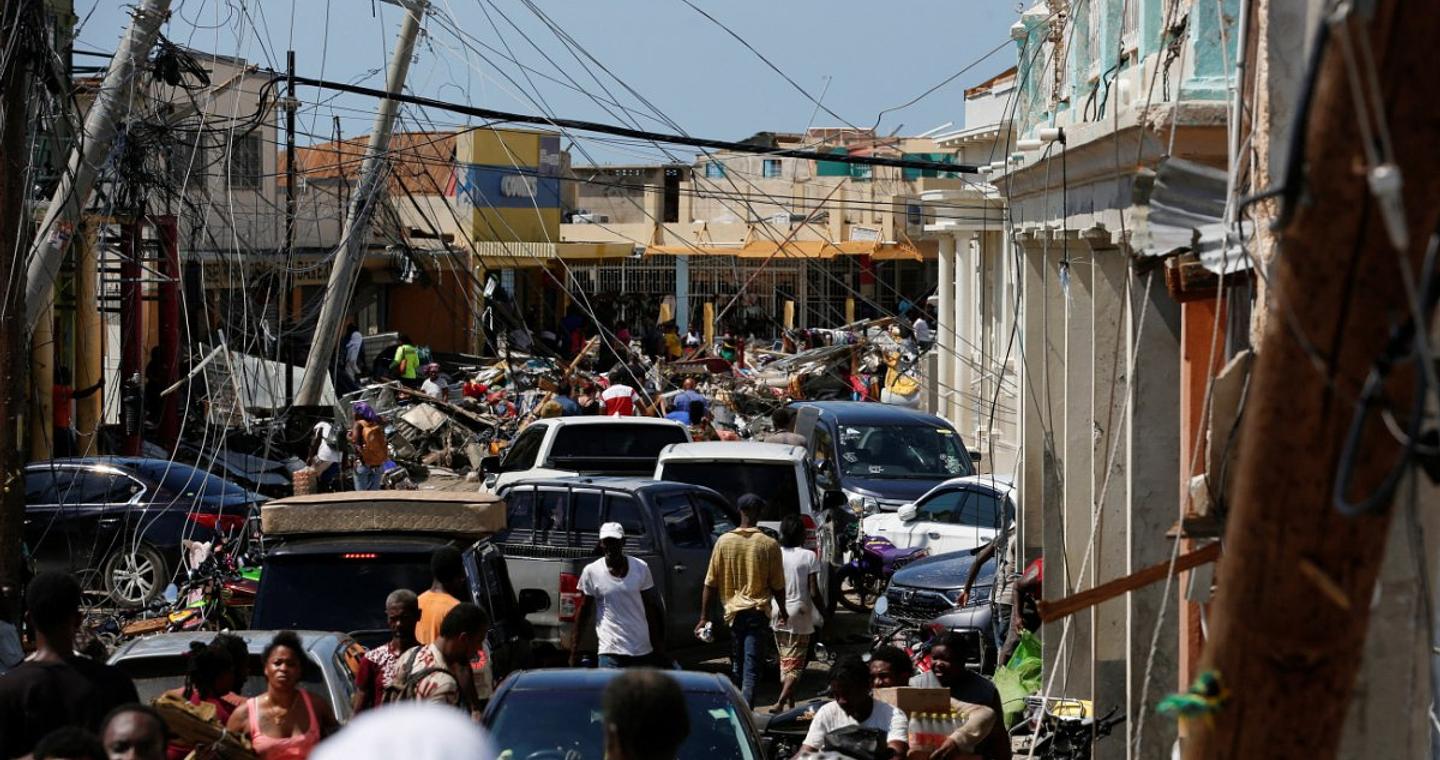 Τυφώνας Μελίσα: Στους 49 οι νεκροί, δεκάδες οι αγνοούμενοι – Στο σκοτάδι ολόκληρες περιοχές