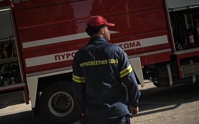 Φωτιά σε αντιπροσωπεία στη Νέα Φιλαδέλφεια: Ερευνες για εμπρησμό