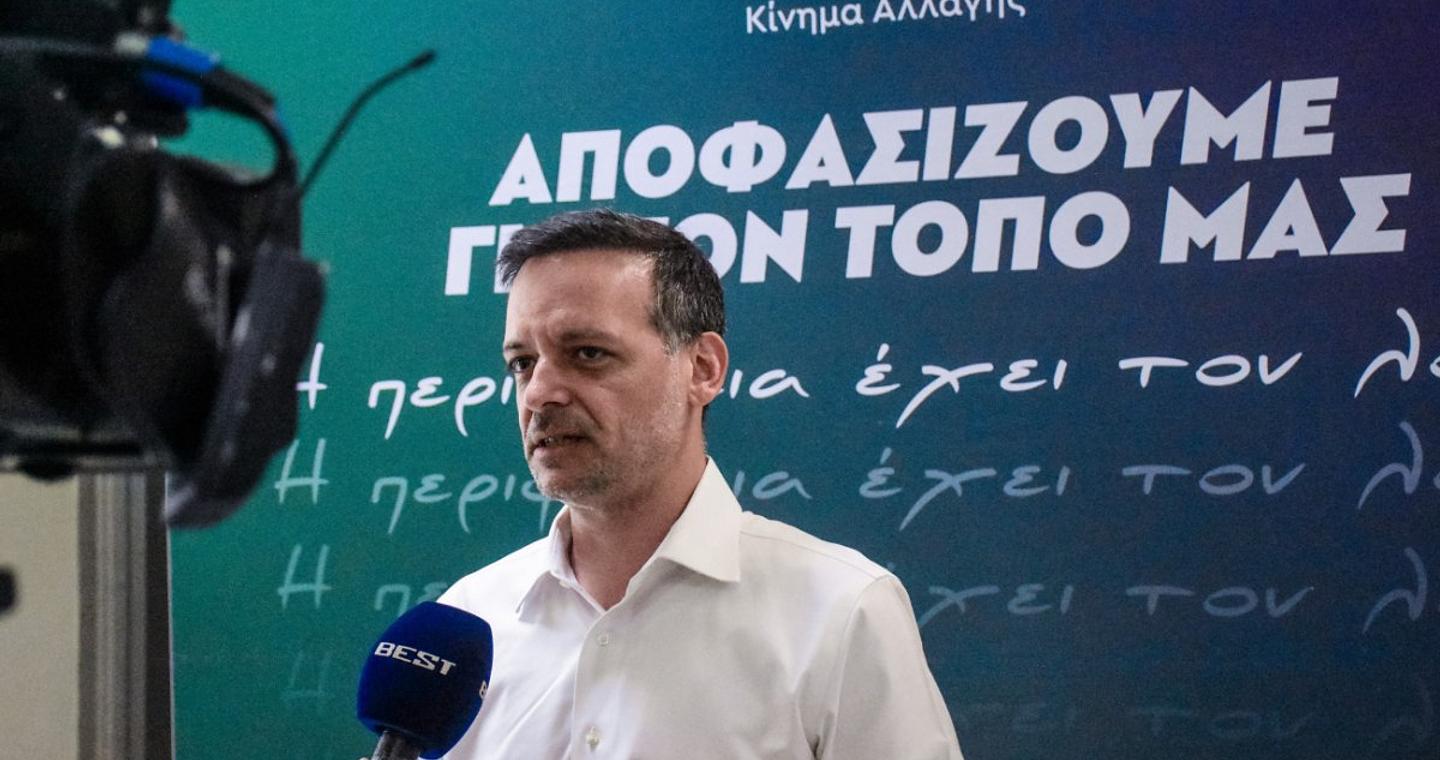 Αιχμές Δούκα: Στελέχη του ΠΑΣΟΚ σφιχταγκαλιάζονται με τη ΝΔ, πιστεύουν ότι υπάρχει δυνατότητα συγκυβέρνησης