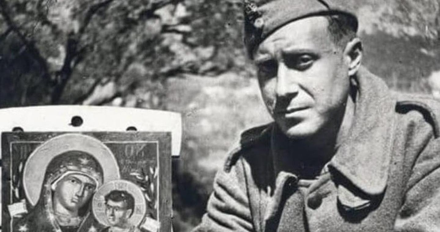 «Είσαστε ήρωες»: Με φωτογραφία του Γιάννη Τσαρούχη το μήνυμα Κακλαμάνη για την 28η Οκτωβρίου