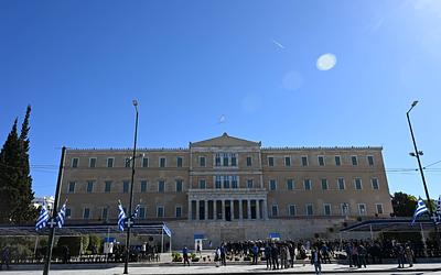 Εντυπωσίασε η μαθητική παρέλαση στην Αθήνα: Εορτασμός της 28ης Οκτωβρίου!