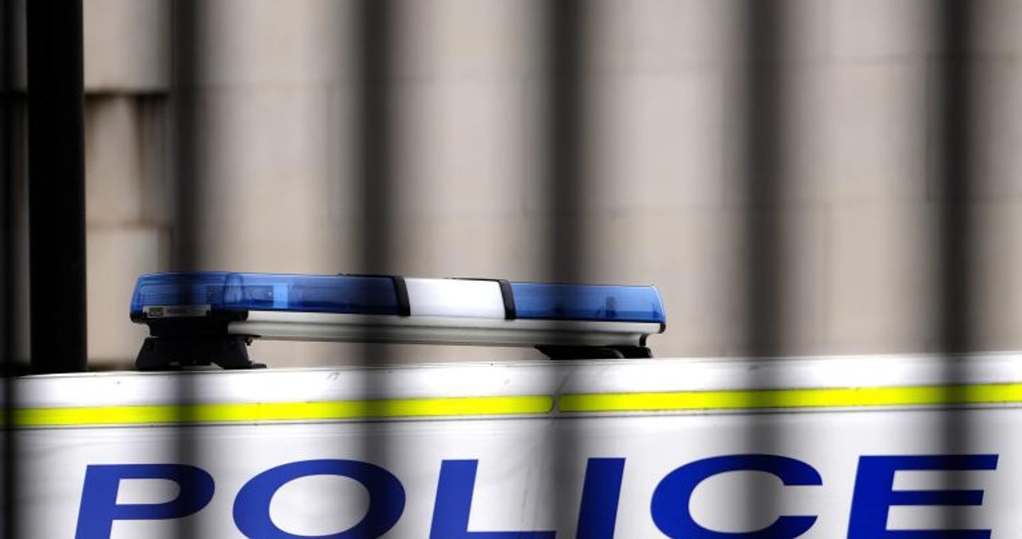 Βρετανία: Μαχαιρώματα σε τρένο στο Χάντινγκτον – Συλλήψεις και τραυματίες σε μεγάλη αστυνομική επιχείρηση