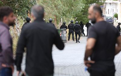 Βορίζια: Συγκλονιστικές στιγμές – Βαφτίζουν τα παιδιά του 39χρονου πριν την κηδεία!