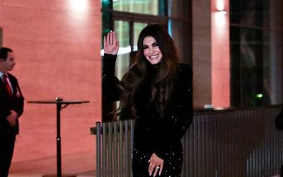 Εντυπωσιακή άφιξη: Νέα πρέσβης των ΗΠΑ στην Ελλάδα ανέλαβε τα καθήκοντά της!