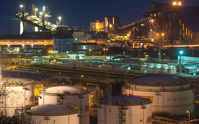 Ρωσία: Ουκρανικά drones χτύπησαν τερματικό σταθμό πετρελαίου Rosneft στο Τουάψε!