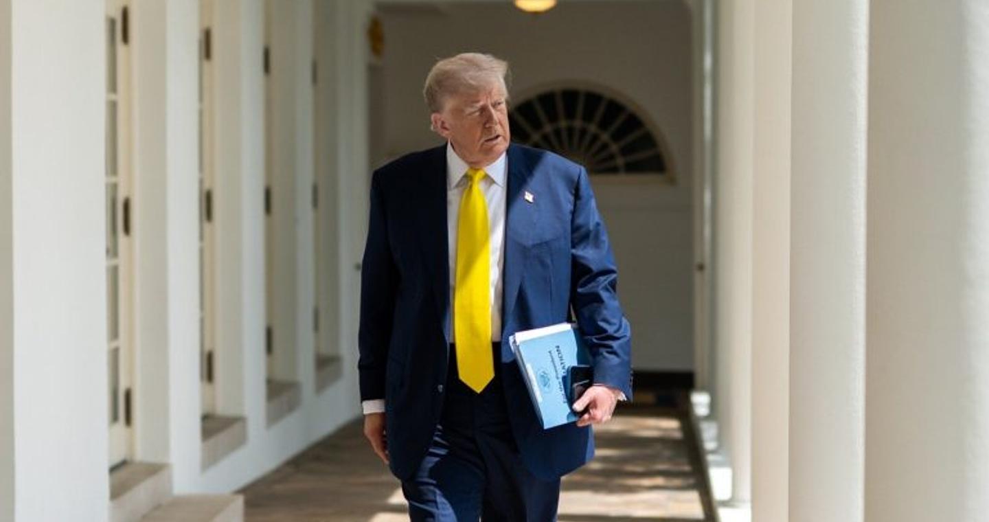 Ο Τραμπ αιφνιδίασε με τις δοκιμές πυρηνικών όπλων: Αντιδράσεις από Ρωσία και Κίνα – Τι σηματοδοτεί η αλλαγή στην αμερικανική πολιτική