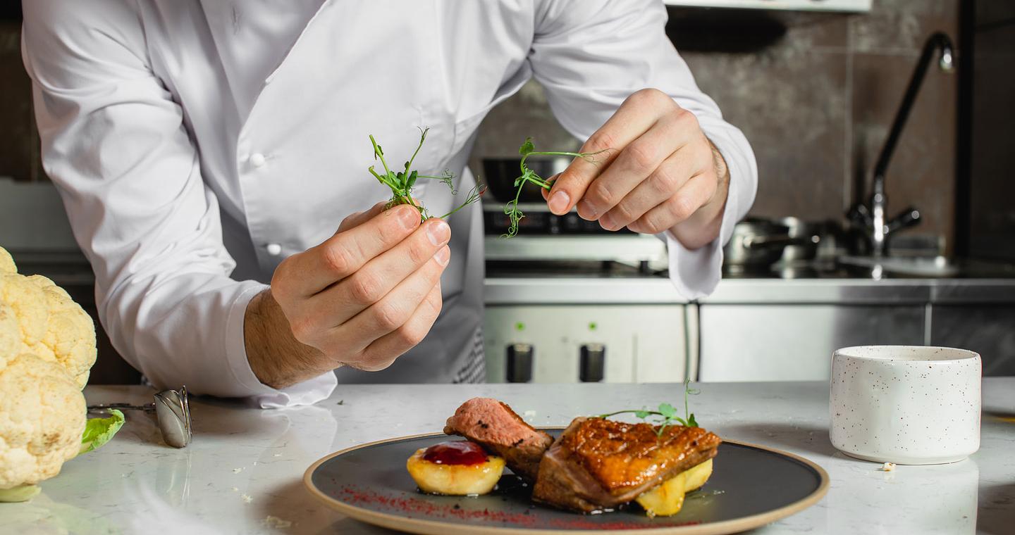 Στη φυλακή οδηγείται ο τηλεοπτικός σεφ για φοροδιαφυγή-«μαμούθ»