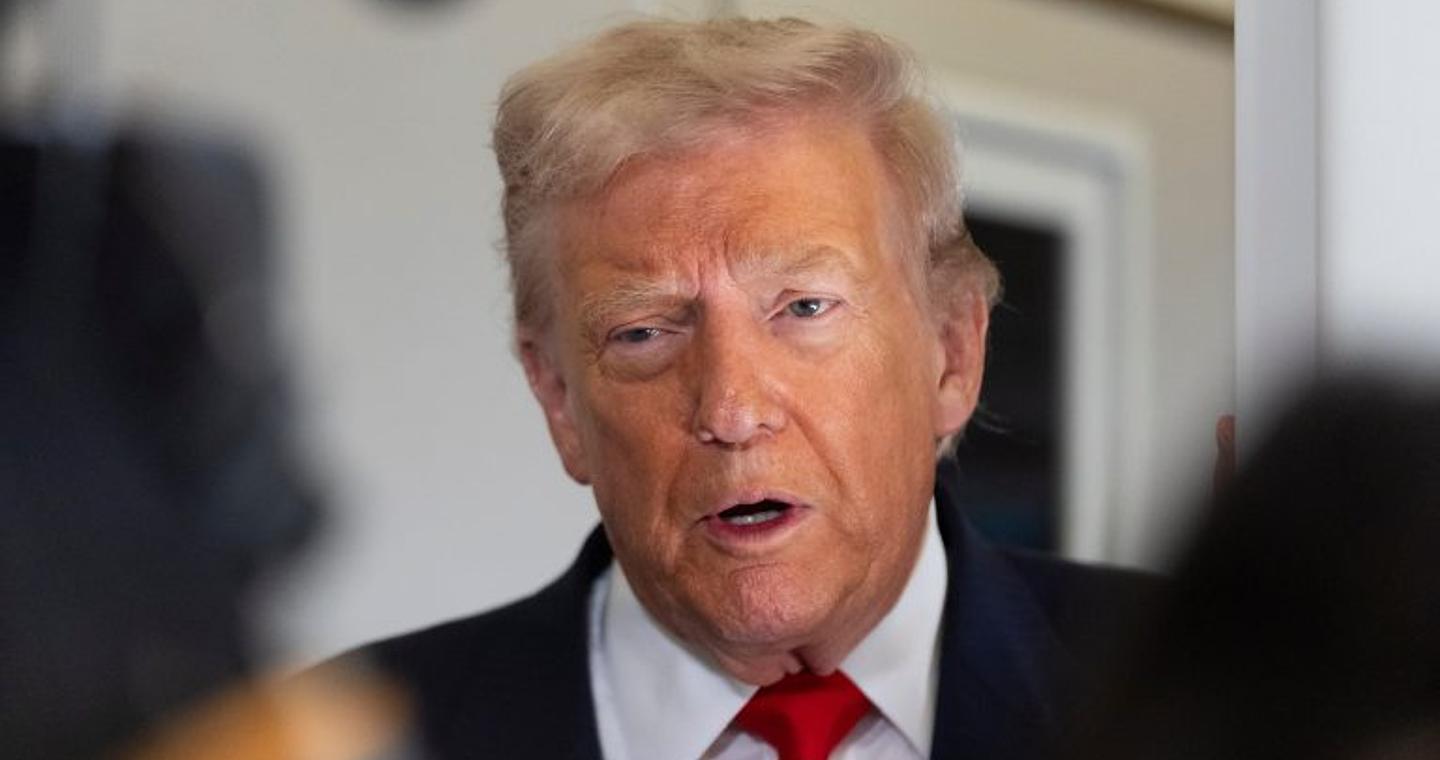 Ο Ντόναλντ Τραμπ αποκάλυψε το ανακαινισμένο μπάνιο του υπνοδωματίου Λίνκολν