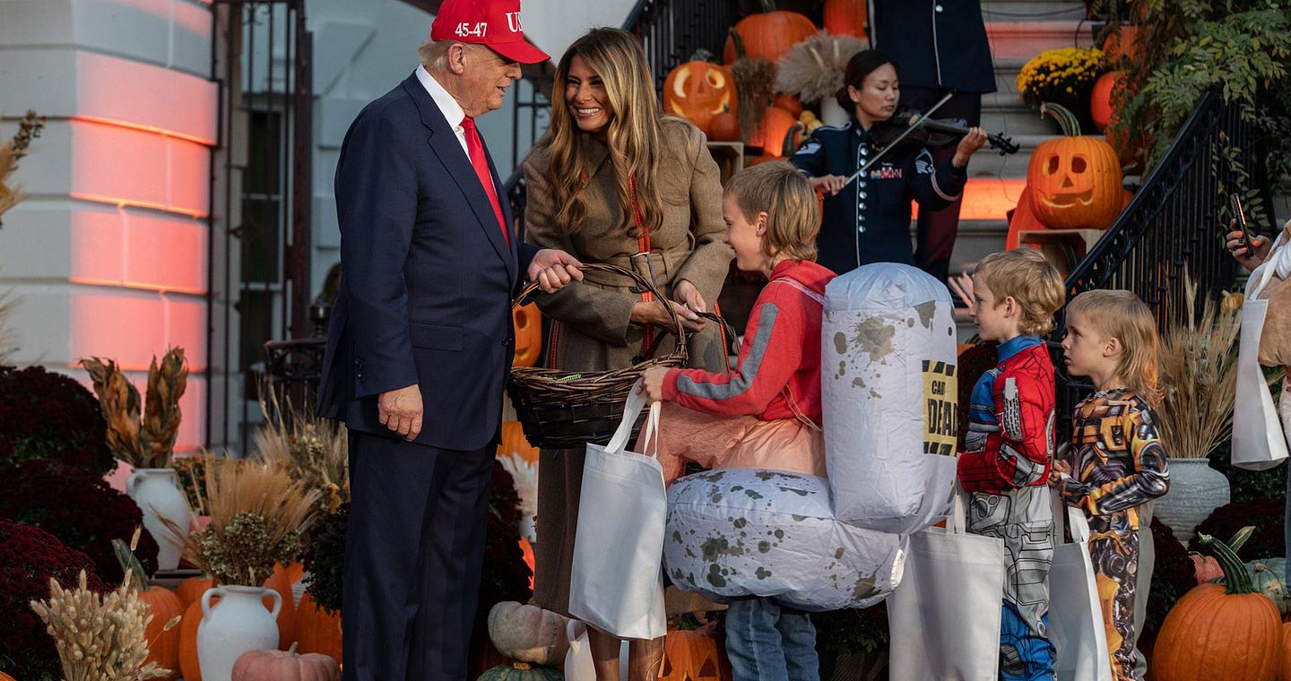 Η Κίνα εκμεταλλεύεται ολισθήματα του Τραμπ