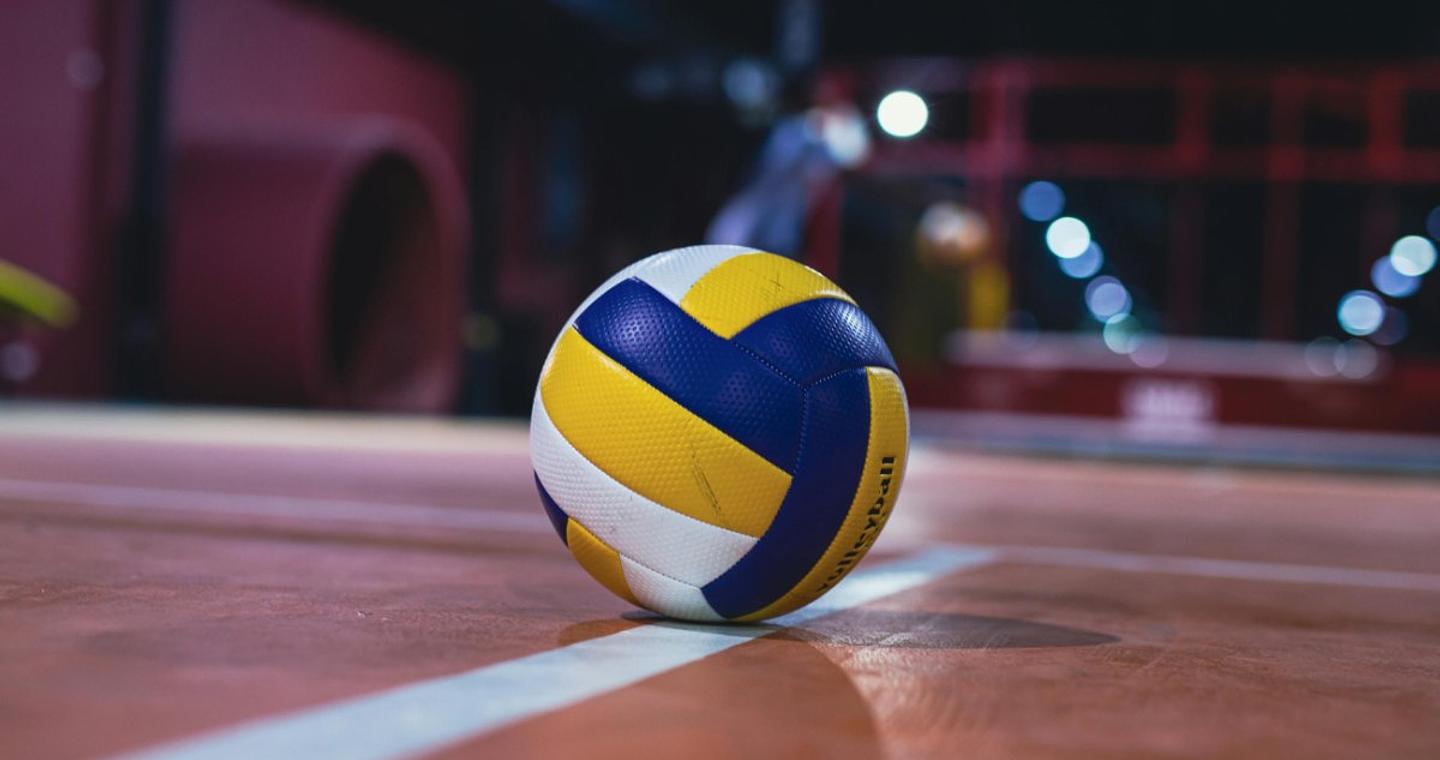 Στον εισαγγελέα ο προπονητής γυναικείας ομάδας βόλεϊ – Κατηγορείται για ασέλγεια σε ανήλικη