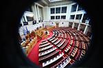 Βουλευτές της ΝΔ «χτυπούν» το χρηματιστήριο ενέργειας: Ακριβό ρεύμα, μειωμένη ανταγωνιστικότητα!