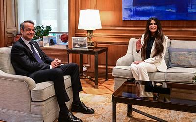 Ελληνοαμερικανικές σχέσεις: Νέο κεφάλαιο με την πρέσβη Γκιλφόιλ στο Μαξίμου