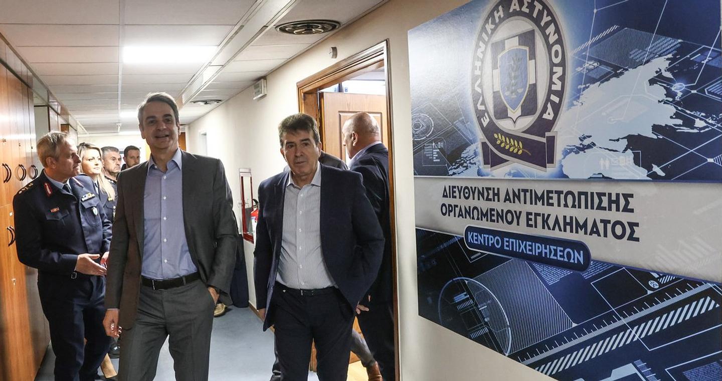 Ο Χρυσοχοΐδης στην Κρήτη: Παρουσιάζει τις προτάσεις για οπλοκατοχή και αστυνόμευση μετά το μακελειό στα Βορίζια