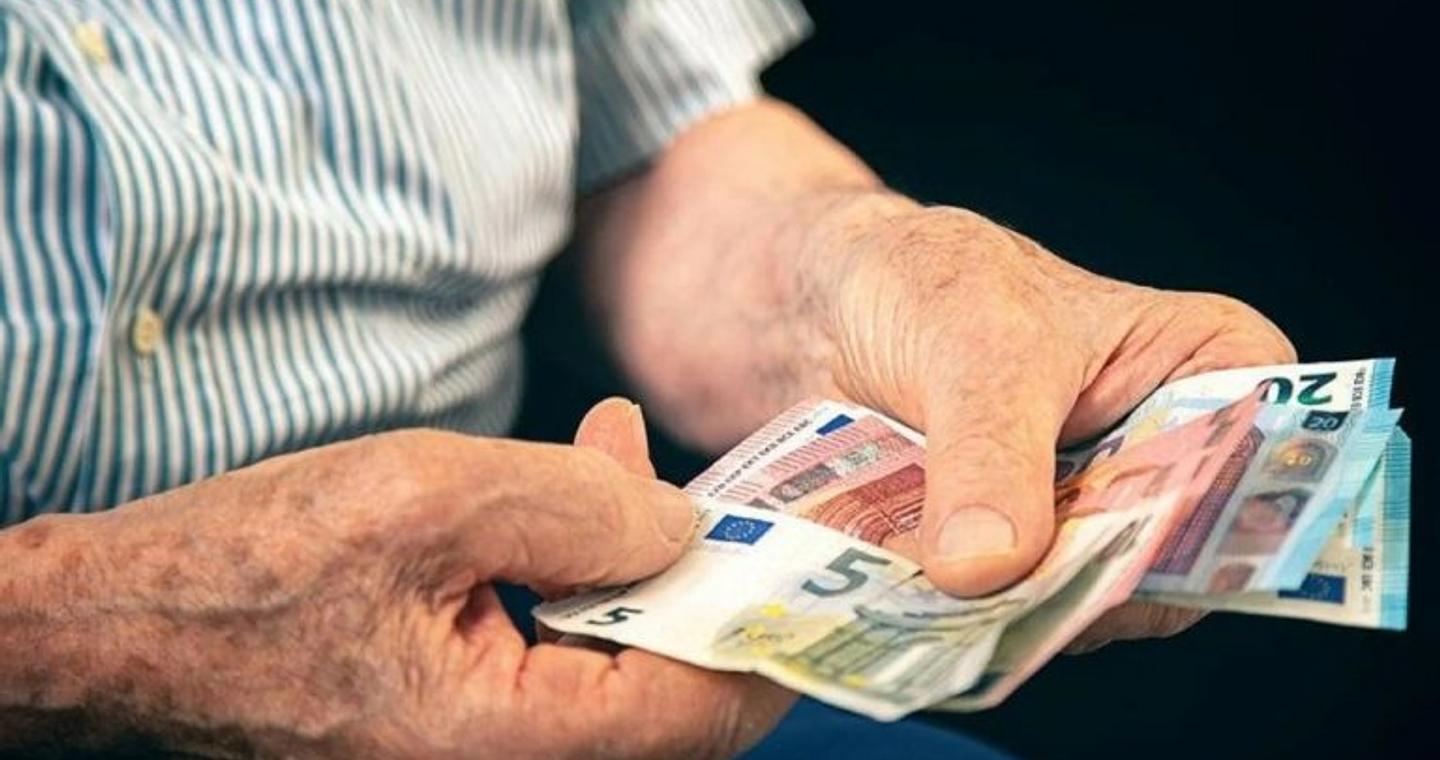 Τέσσερα μέτρα στήριξης 1,3 δισ. ευρώ για 2,6 εκατ. συνταξιούχους