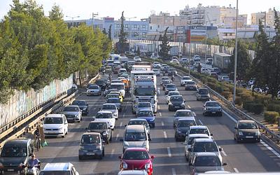 Χάος στους δρόμους της Αθήνας: Πού υπάρχουν μποτιλιαρίσματα